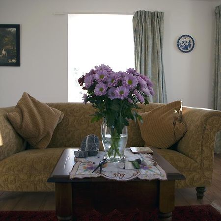 פיירוול No 1 Broughton Bed & Breakfast מראה חיצוני תמונה