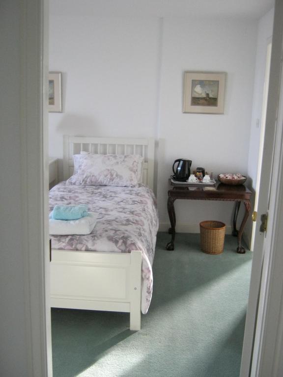 פיירוול No 1 Broughton Bed & Breakfast חדר תמונה