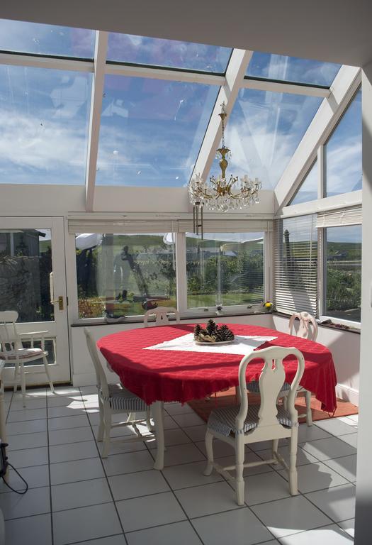 פיירוול No 1 Broughton Bed & Breakfast מראה חיצוני תמונה
